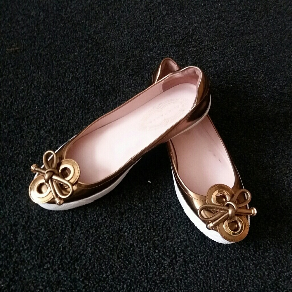 ELIE TAHARI Flats SZ 38  Leather Flats Gold Trim L